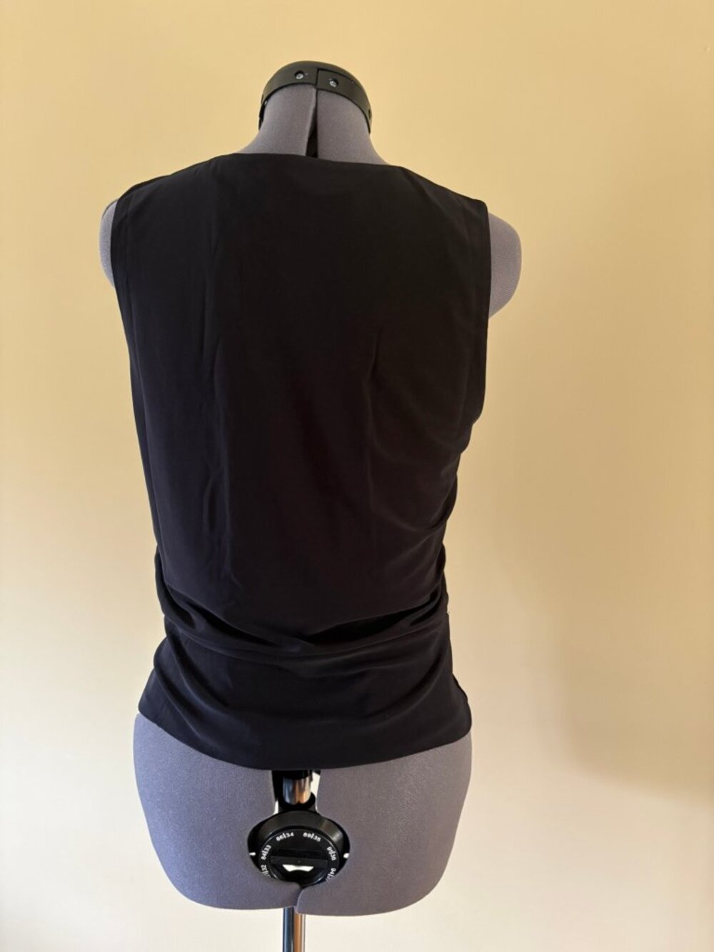 White House Black Market size XS black top - Picture 4 of 12
